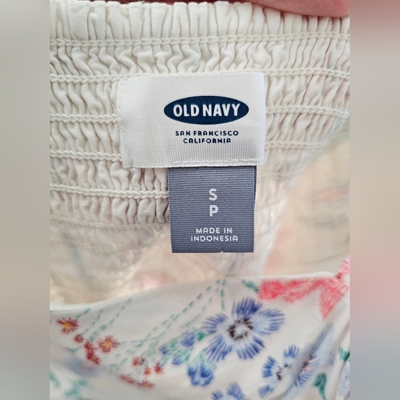 Small Old Navy floral dress - Picture 4 of 4